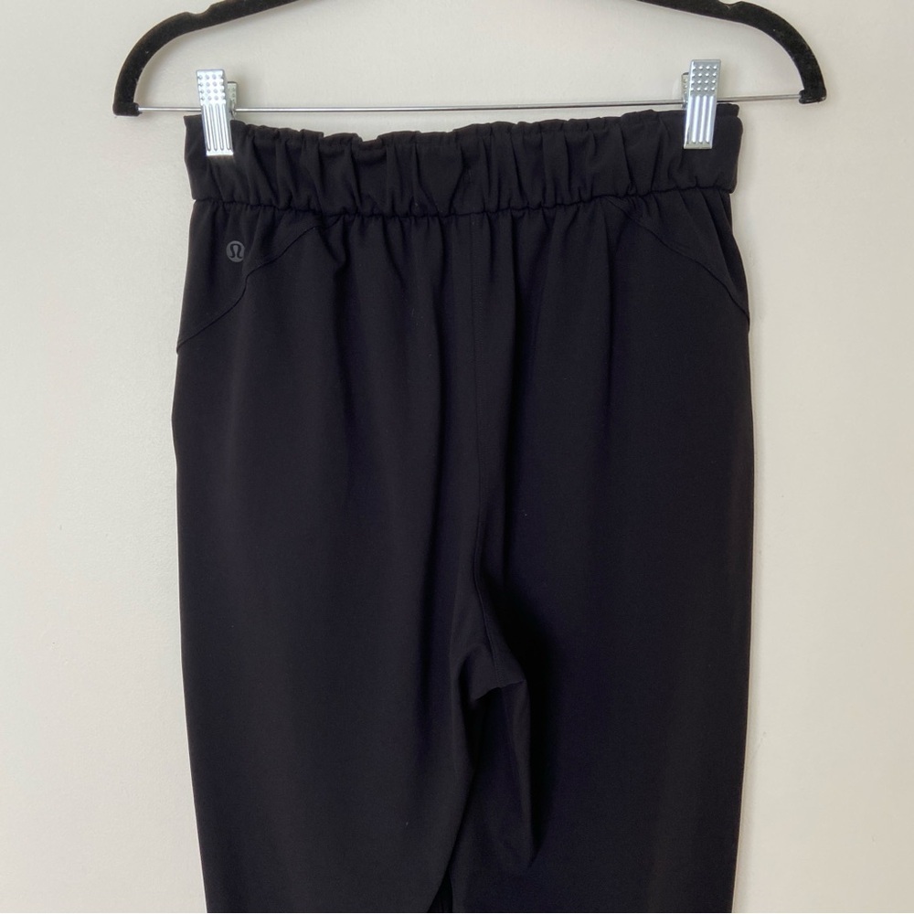 Lululemon Stretch High Rise Jogger size 4 Black Full length - Picture 8 of 10